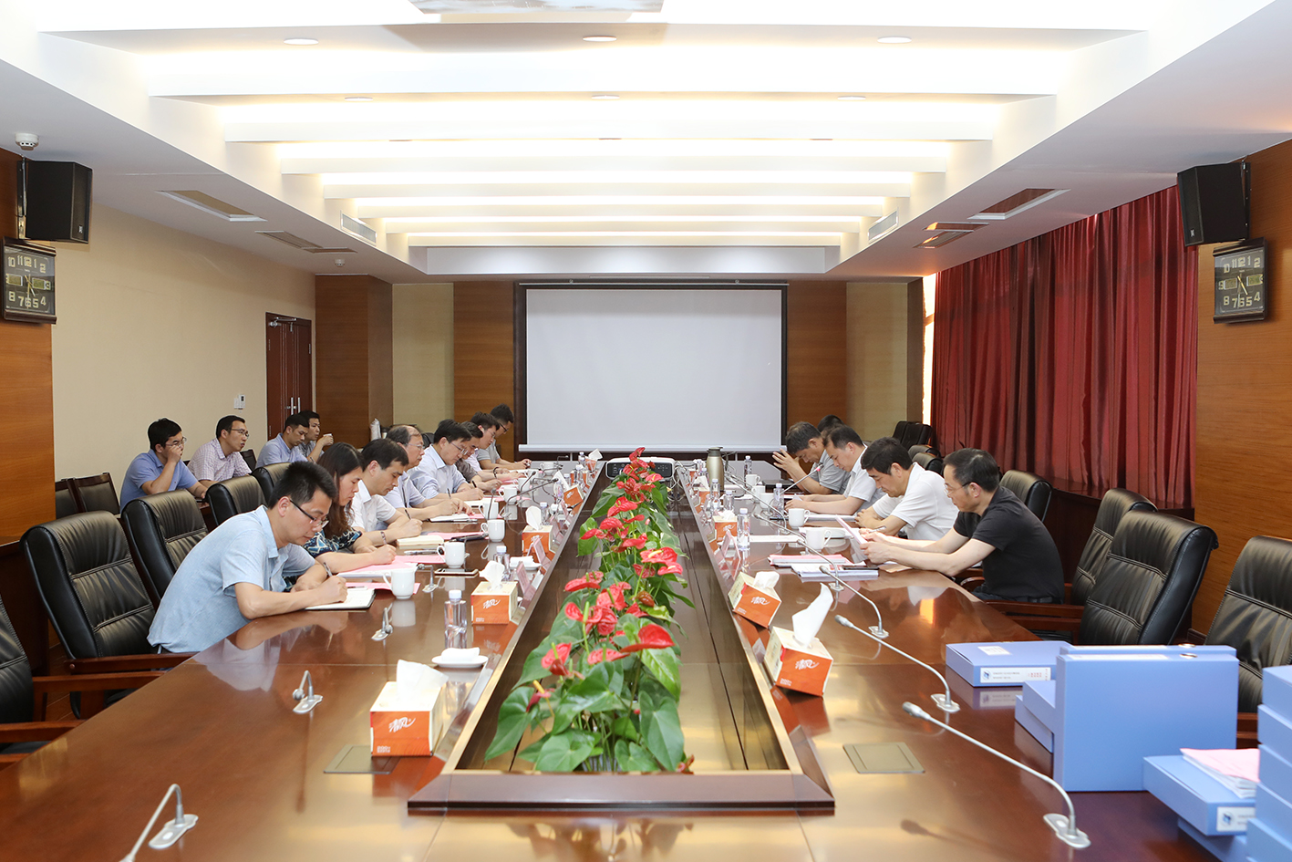 专家反馈会现场 专家反馈会现场