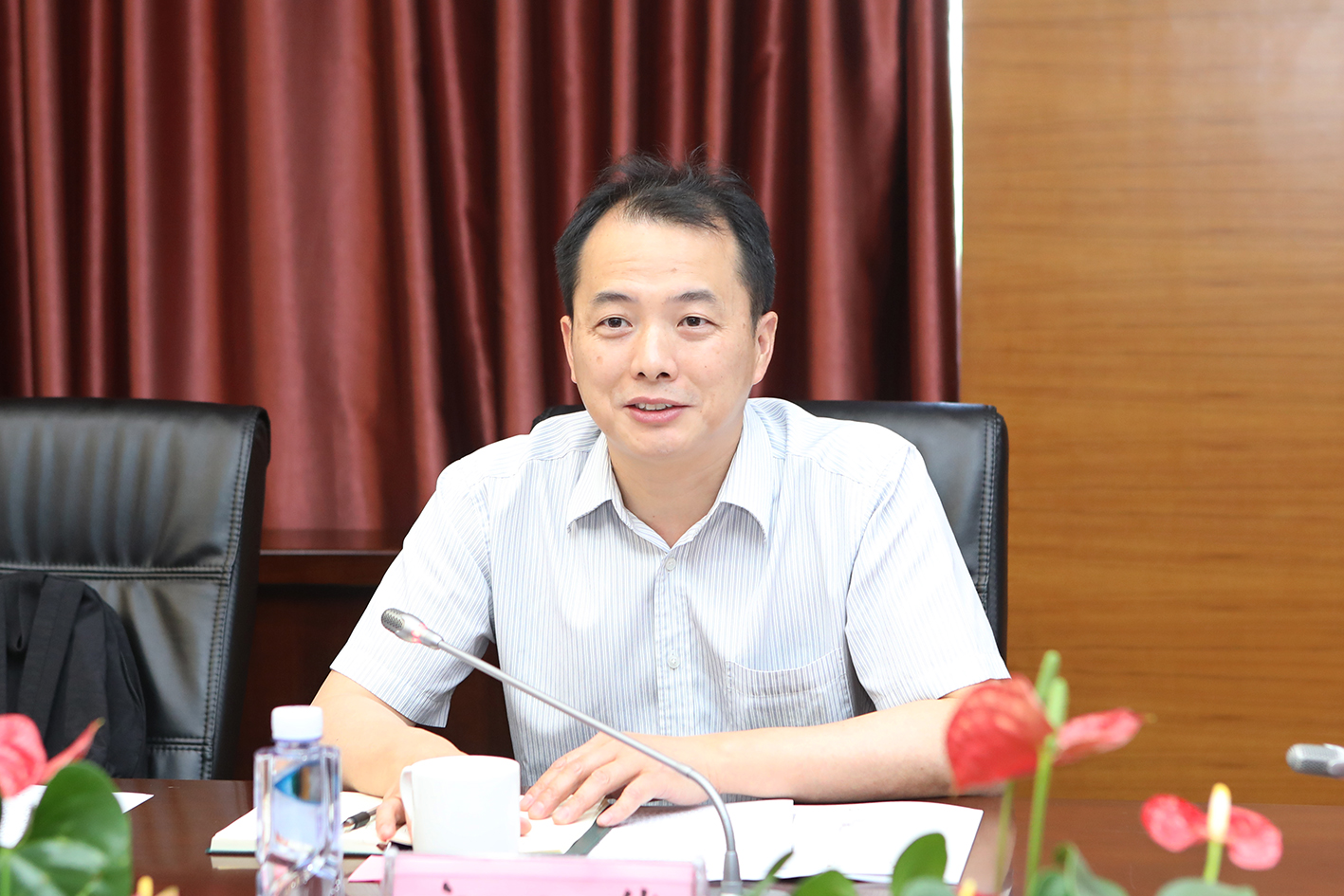 全国高等学校信息咨询与就业指导中心副主任宁小华讲话 全国高等学校信息咨询与就业指导中心副主任宁小华讲话