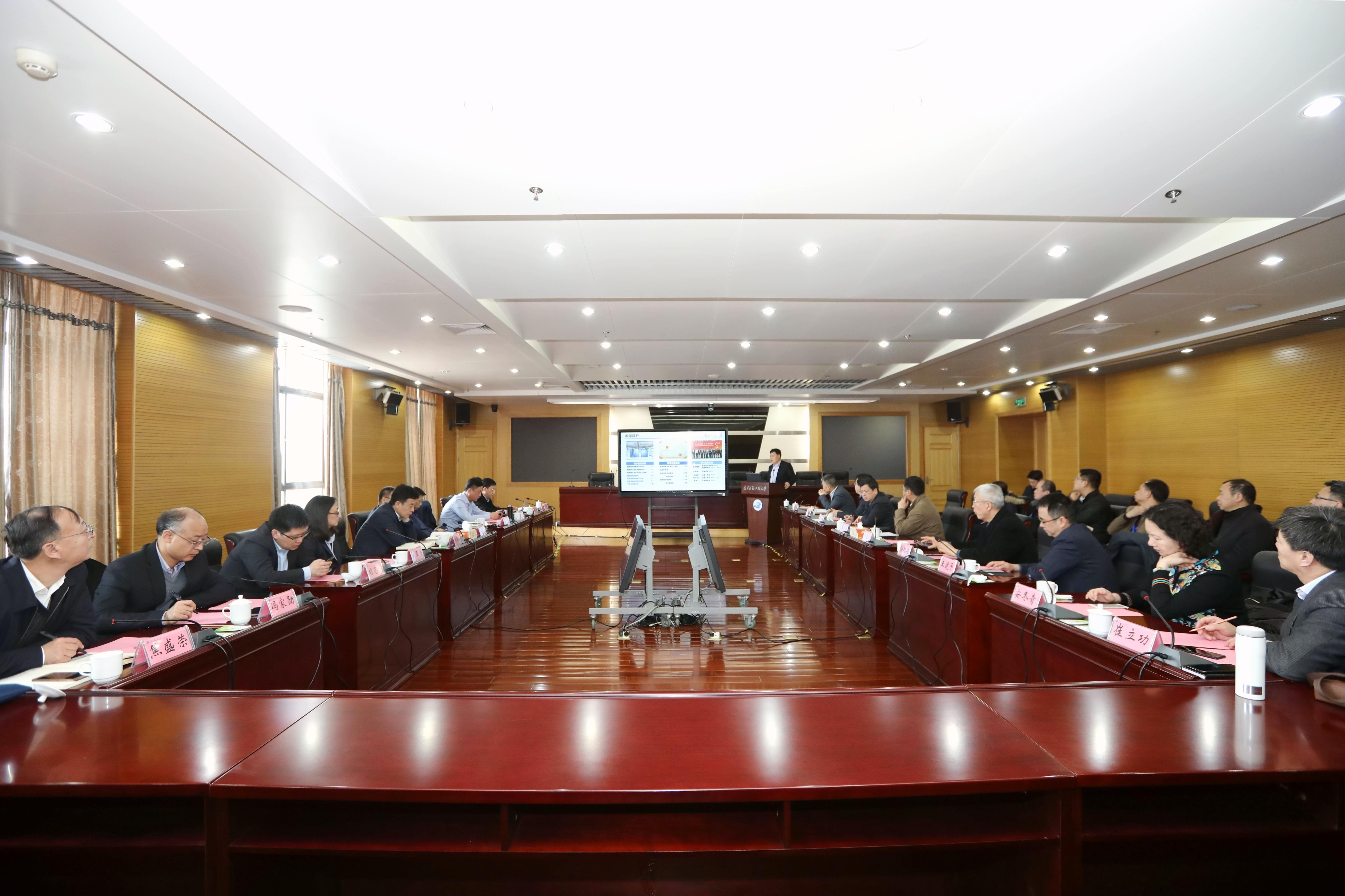 会场.jpg